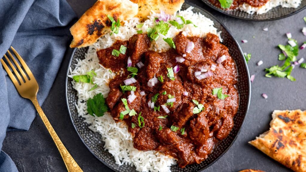 We offer the finest succulent Madras (Lamb/Beef) prepared using authentic spices at Tandoori Bliss Adelaide Australia.