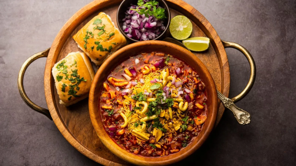 Tandoori Bliss offers the best Misal Pav in Adelaide, crafted with top-notch ingredients and complete authenticity.
